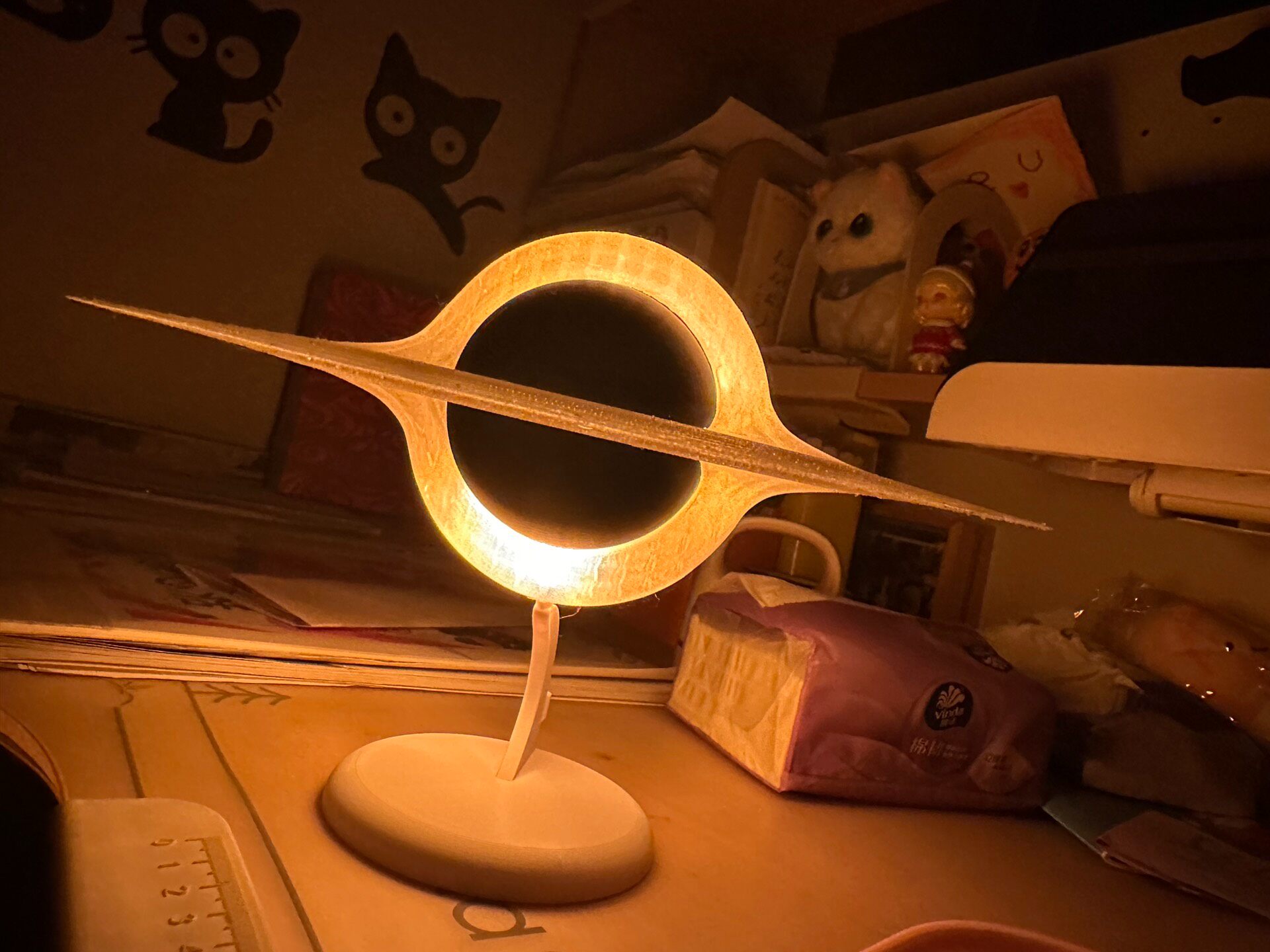 Led Ring Light 18 - 3Dプリント製発光ブラックホールナイトライト、LEDリング付き、USB電源、デスクトップ装飾品、SFファン向けコレクターアイテム